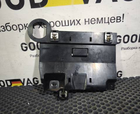 1T1863143 Кронштейн крепления консоли левый для Volkswagen