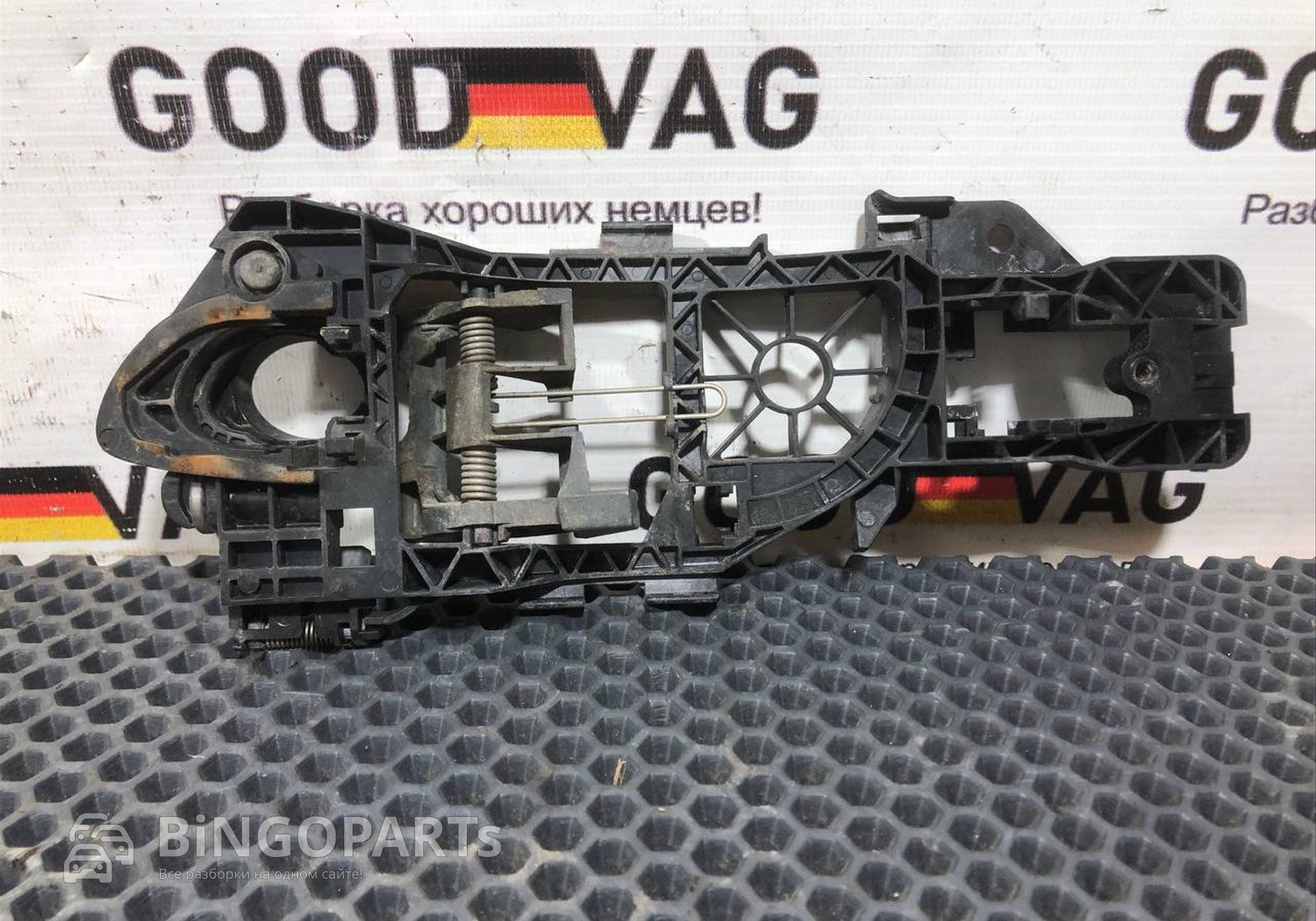 3C0837885J кронштейн ручки двери передний для Volkswagen Passat B7 (с 2010 по 2015)