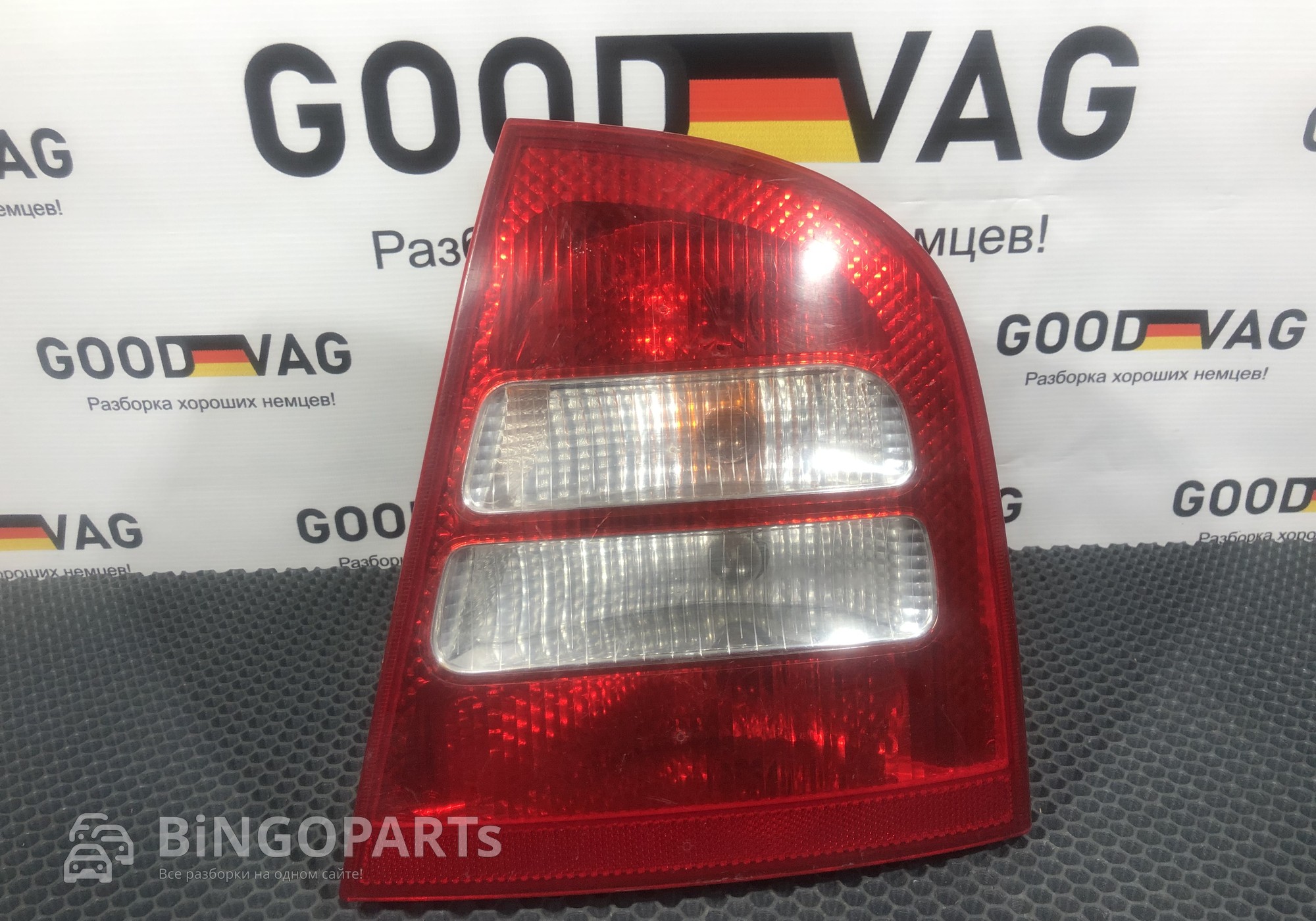 1U6945096 Фонарь задний правый для Skoda Octavia I (с 1996 по 2010)