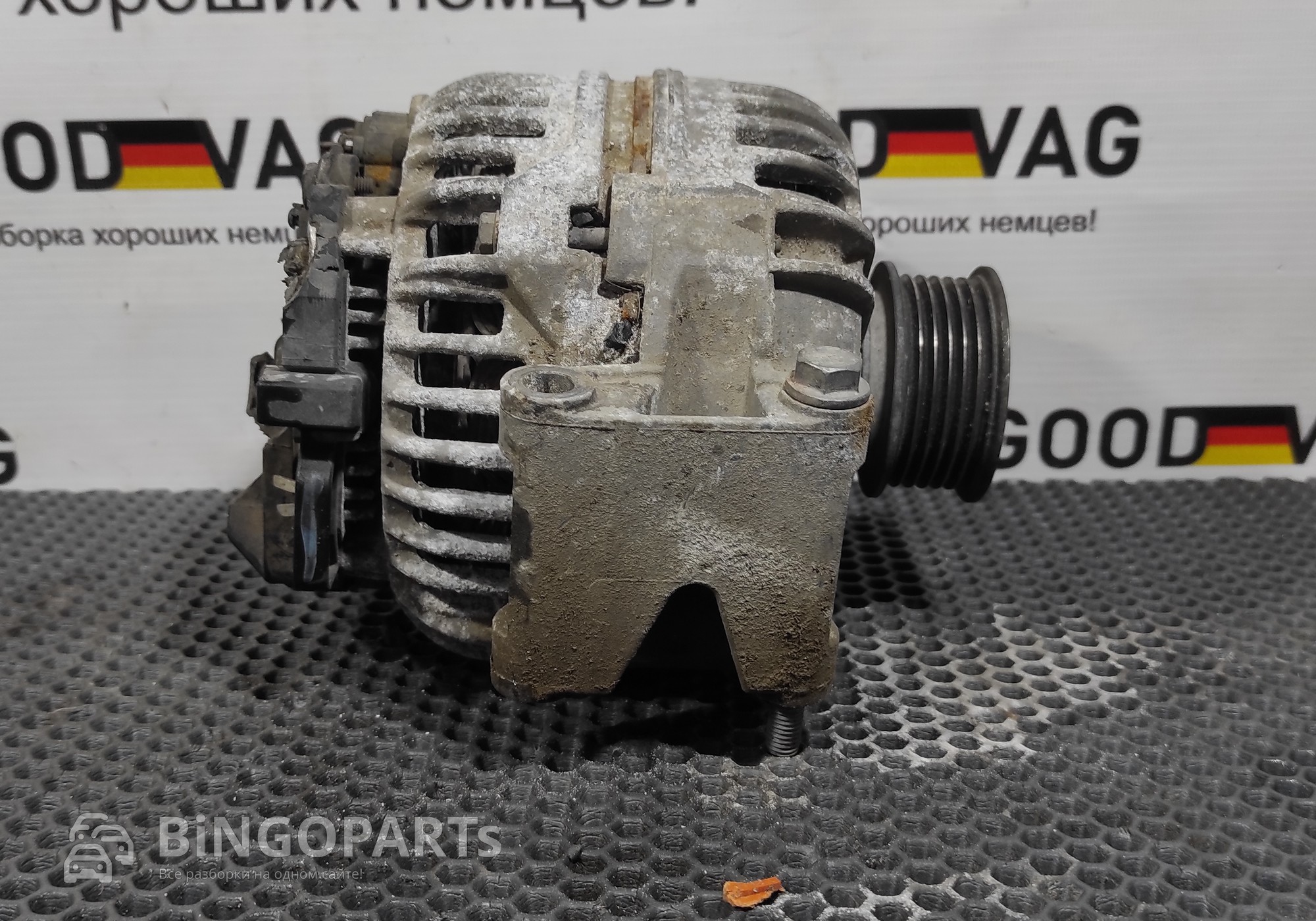 037903025C Генератор для Seat Inca