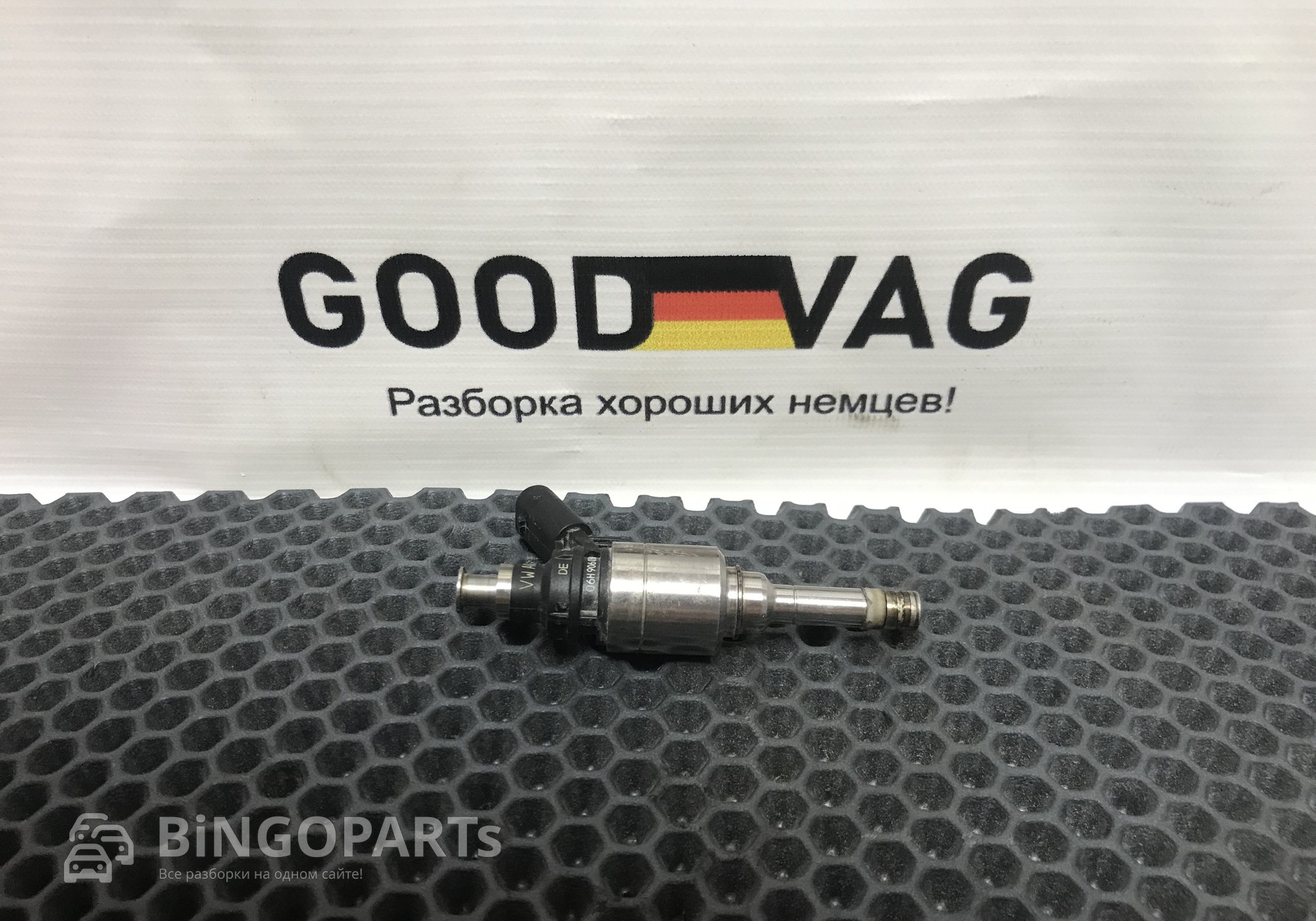 06H906036G Форсунка топливная для Skoda Laura