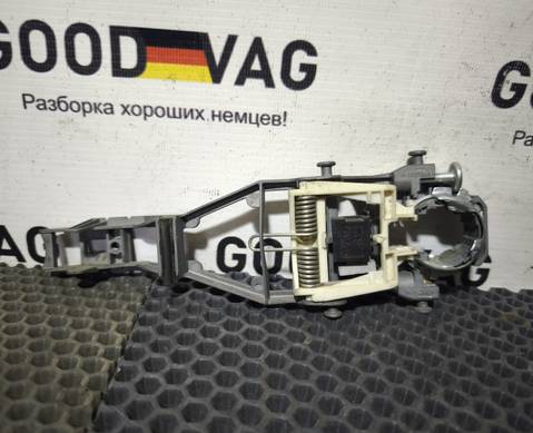 5J0837886C Кронштейн ручки задней двери для Volkswagen Golf V (с 2003 по 2009)