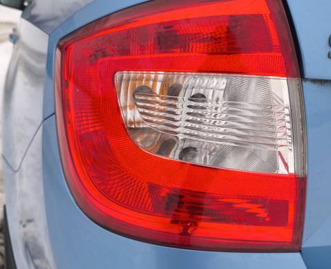 5JH945111 Фонарь задний левый для Skoda Rapid I (с 2012 по 2020)