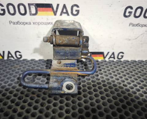 1T0831411C Петля двери передняя левая нижняя для Volkswagen Touran