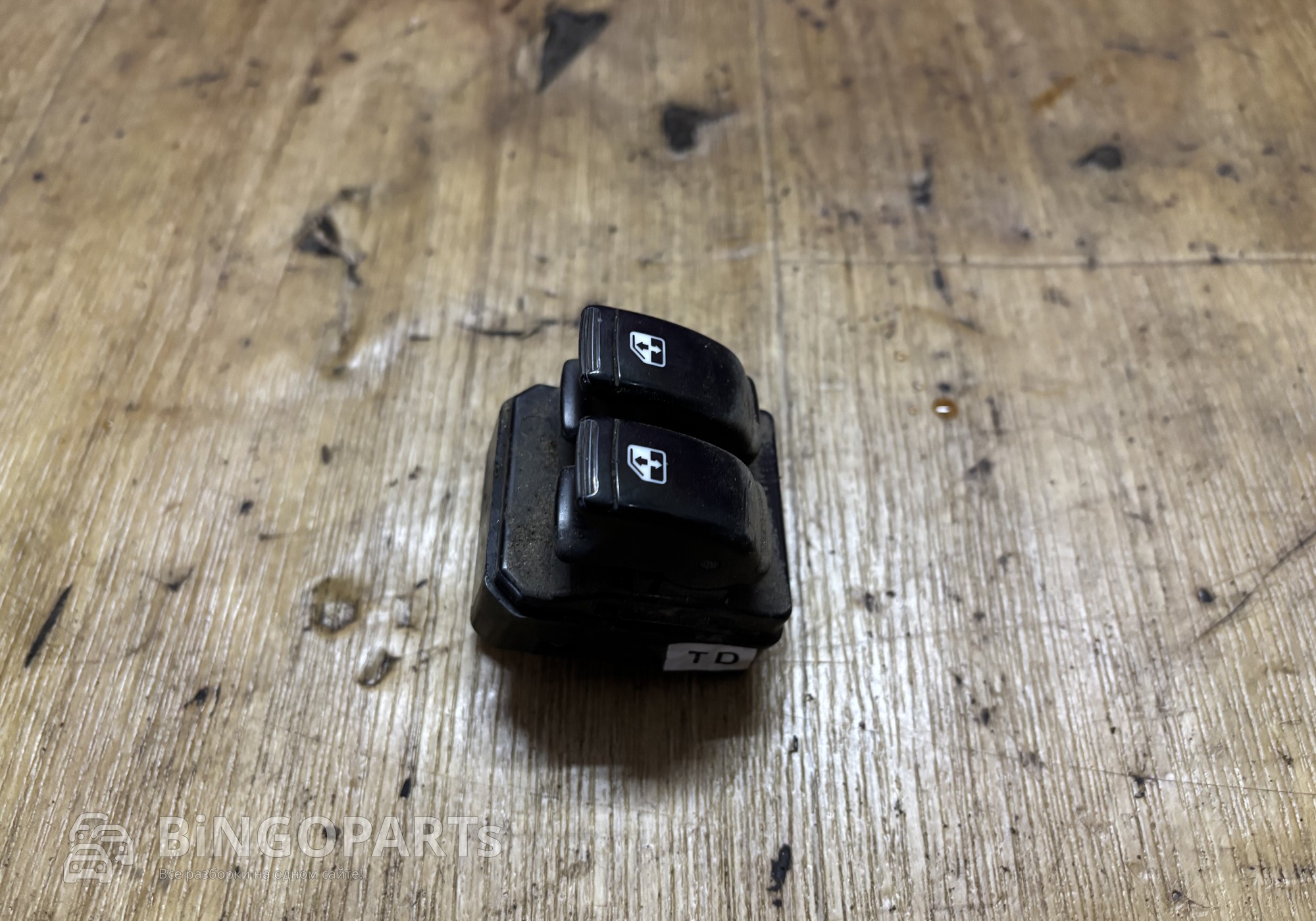 Блок управления стеклоподъемниками Шевроле Авео Т250 для Chevrolet Aveo T200/T250 (с 2005 по 2011)