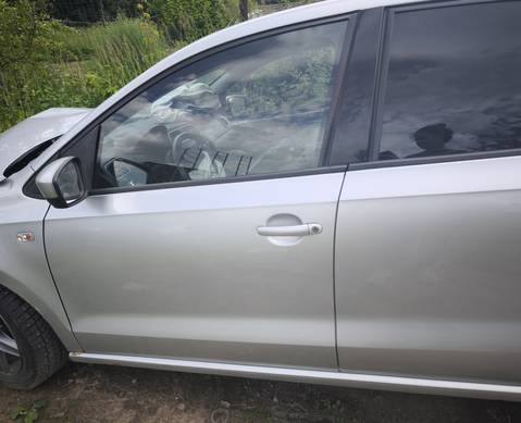 6RU831055G Дверь передняя левая серебристая для Volkswagen Polo V (с 2009 по 2020)