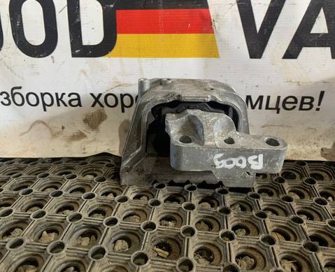 1K0199262 Опора двигателя для Skoda Octavia