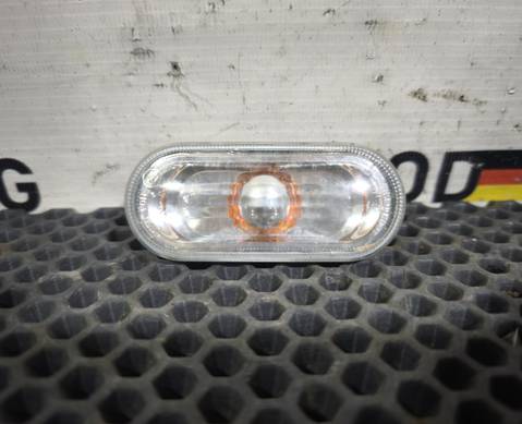 2K0949117A Повторитель указателя поворота для Seat Cordoba
