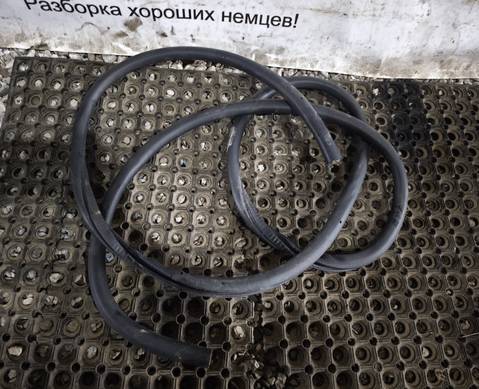 2K0837911F Уплотнитель передней двери внутренний для Volkswagen Caddy III (с 2004 по 2015)