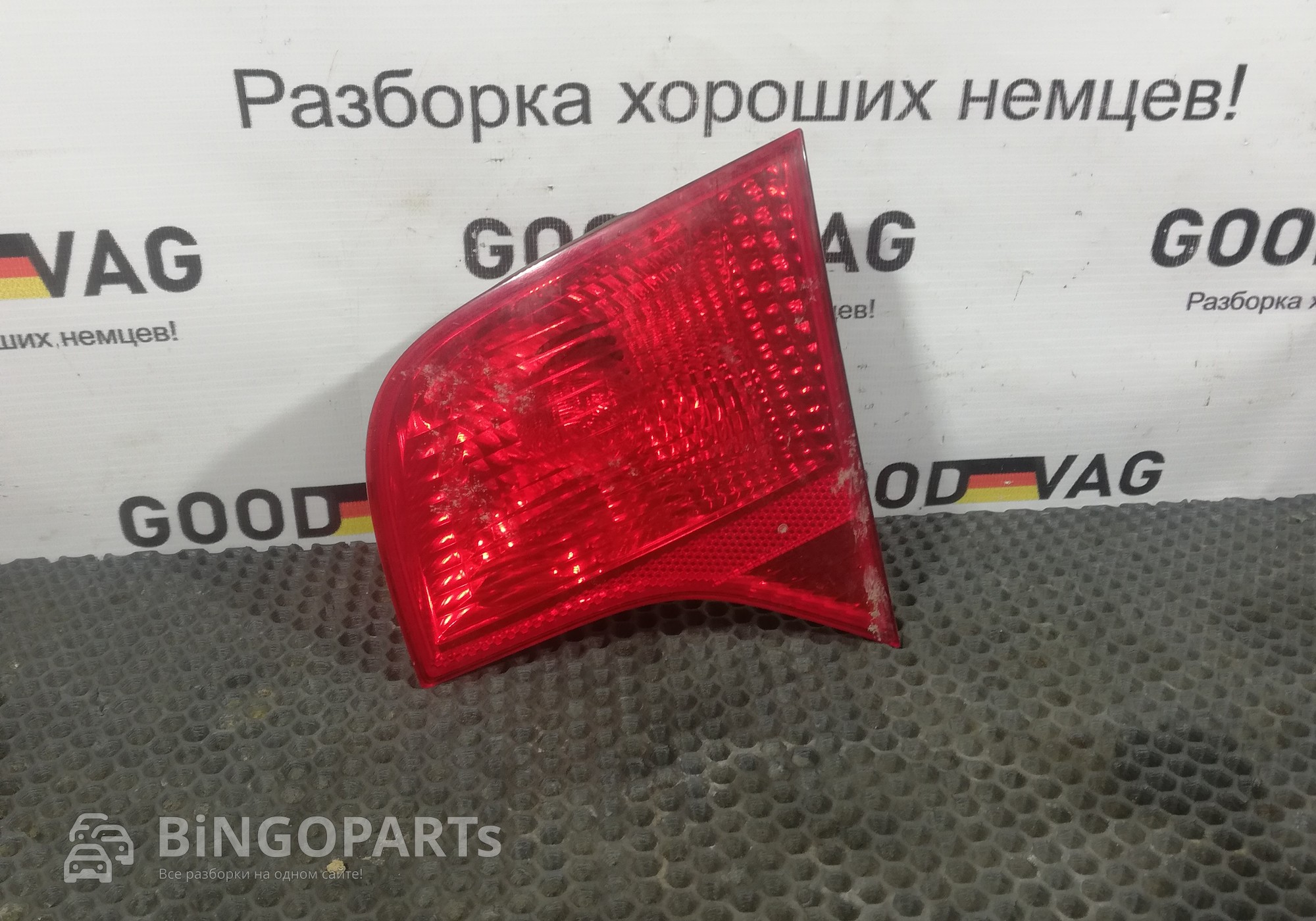8E5945094A Фонарь задний правый ксенон для Audi A4 B7 (с 2002 по 2009)
