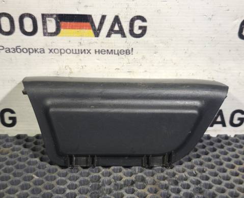 5L0868138A Обшивка багажника правая для Skoda Yeti (с 2009 по 2018)