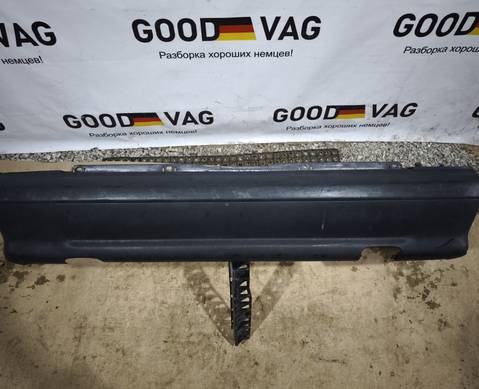 6U6807421 Бампер задний черный Фелиция 1995-1998 для Skoda Felicia (с 1994 по 2002)