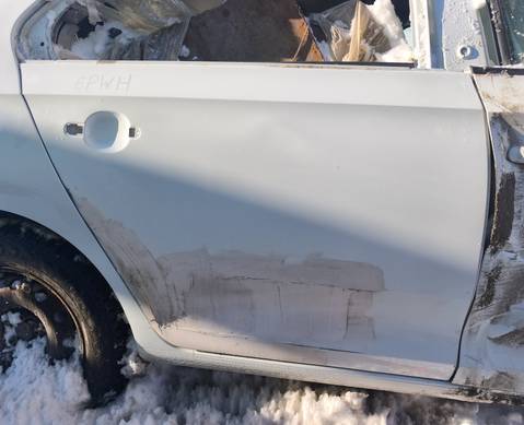 60U833312 Дверь задняя правая белая для Skoda Rapid I (с 2012 по 2020)