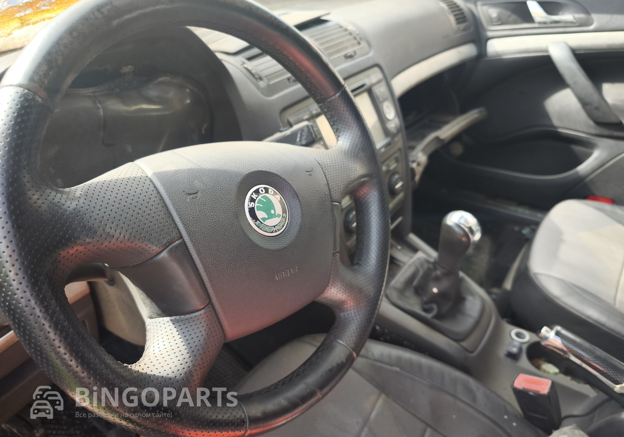 1Z0880201AM Подушка безопасности в руль для Skoda Octavia II (с 2004 по 2013)