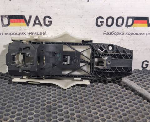 5L0837885C Кронштейн ручки двери передний правый для Skoda Octavia III (с 2012)