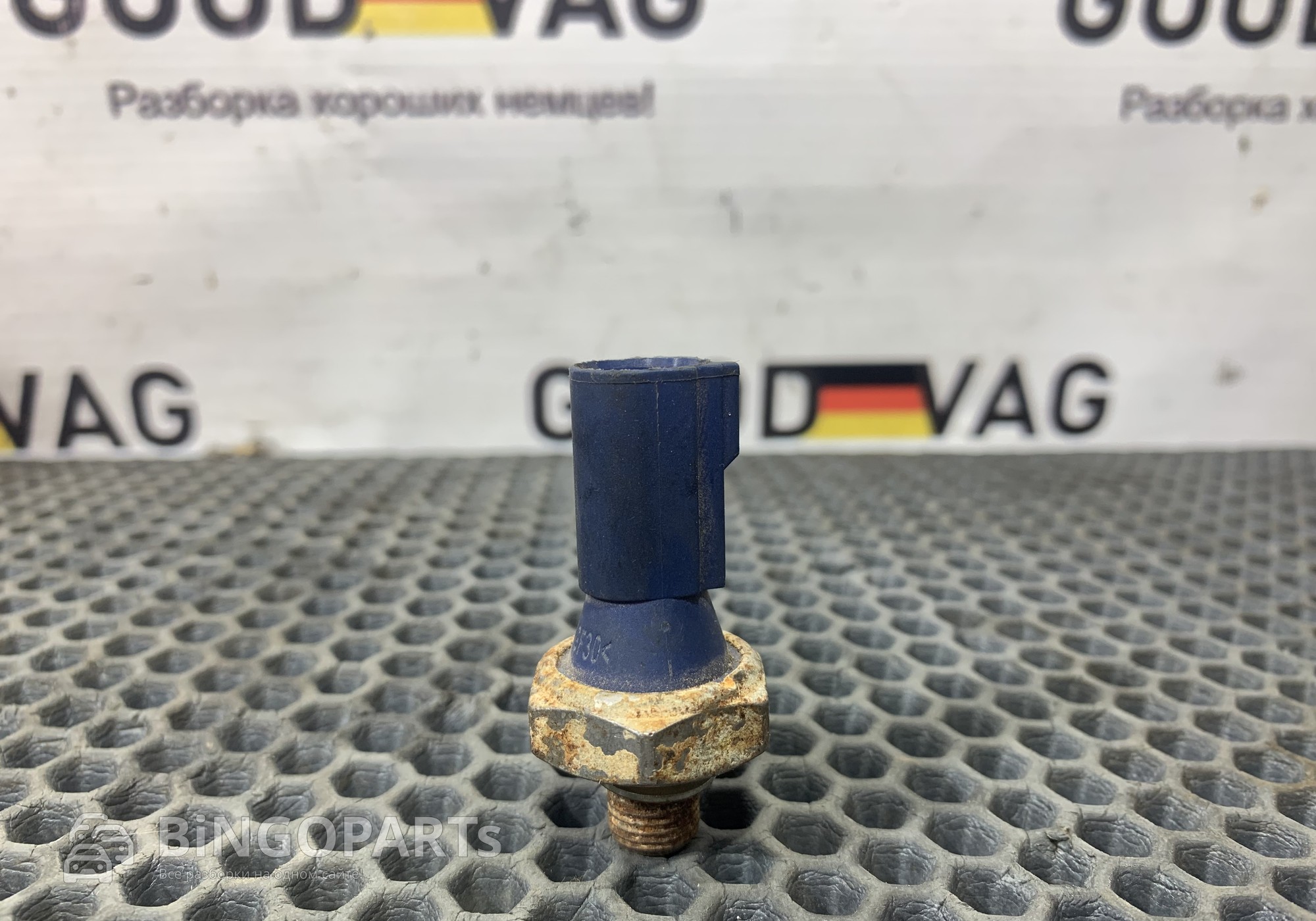 04E919081A Датчик давления масла для Seat Leon