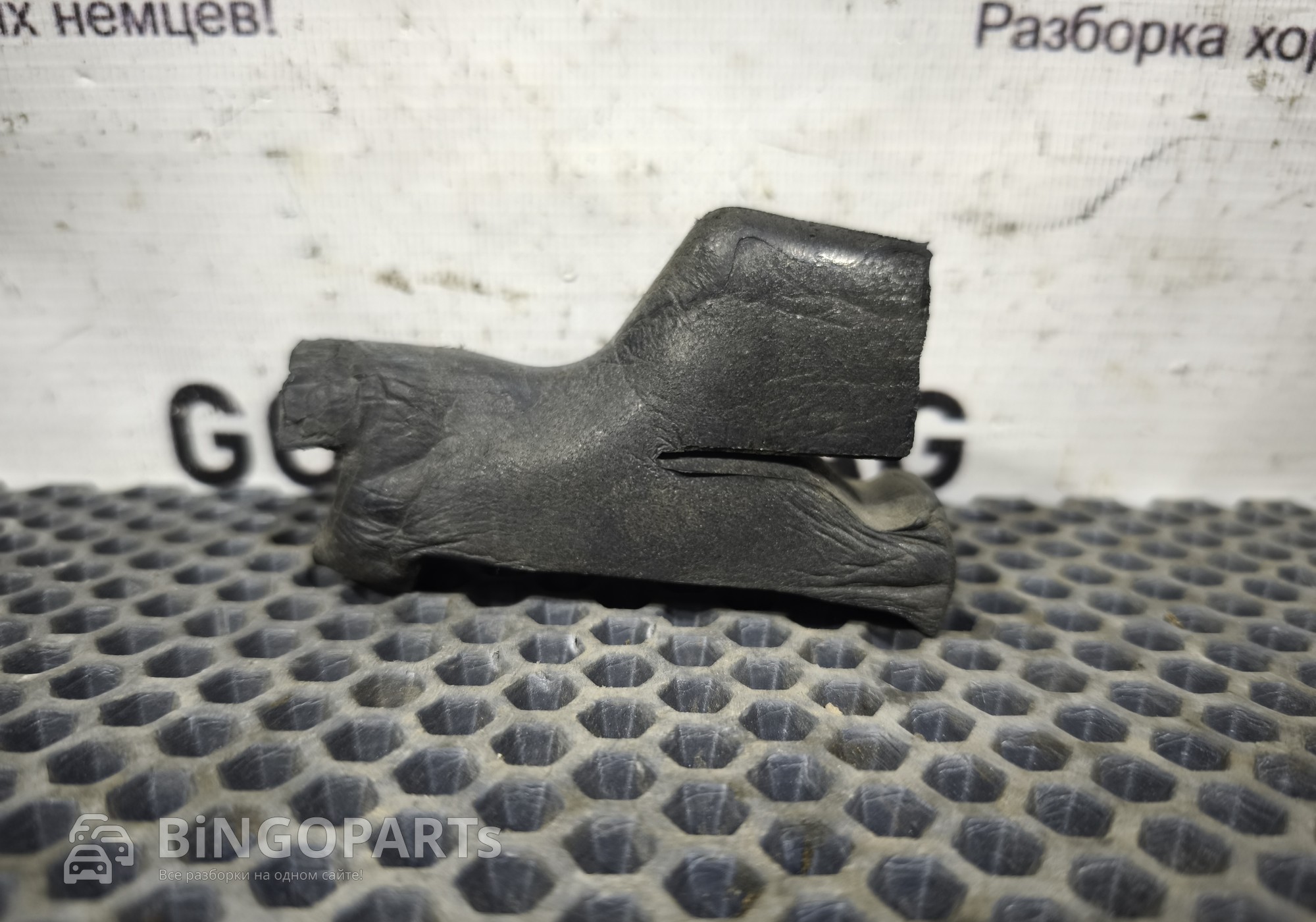 6R0864759 Уплотнитель капота для Volkswagen Polo V (с 2009 по 2020)