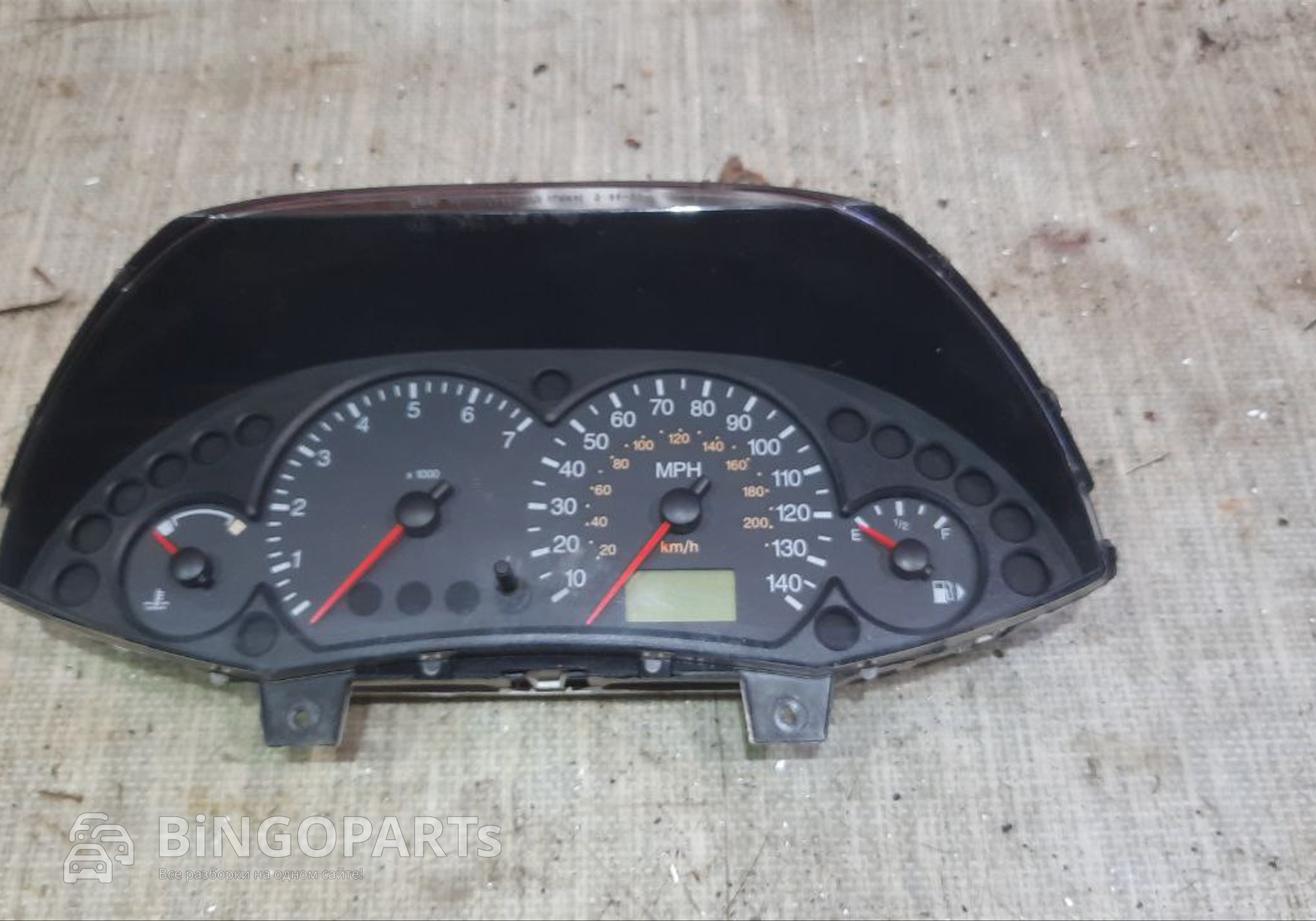 Щиток приборов Форд Фокус 1 ZX4 Америка для Ford Focus I (с 1999 по 2007)