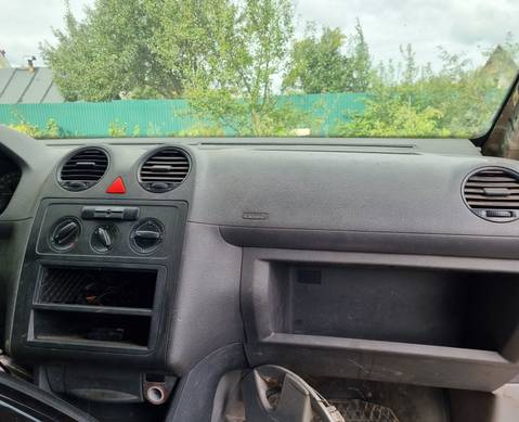 Передняя панель салона (торпедо) для Volkswagen Caddy III (с 2004 по 2015)