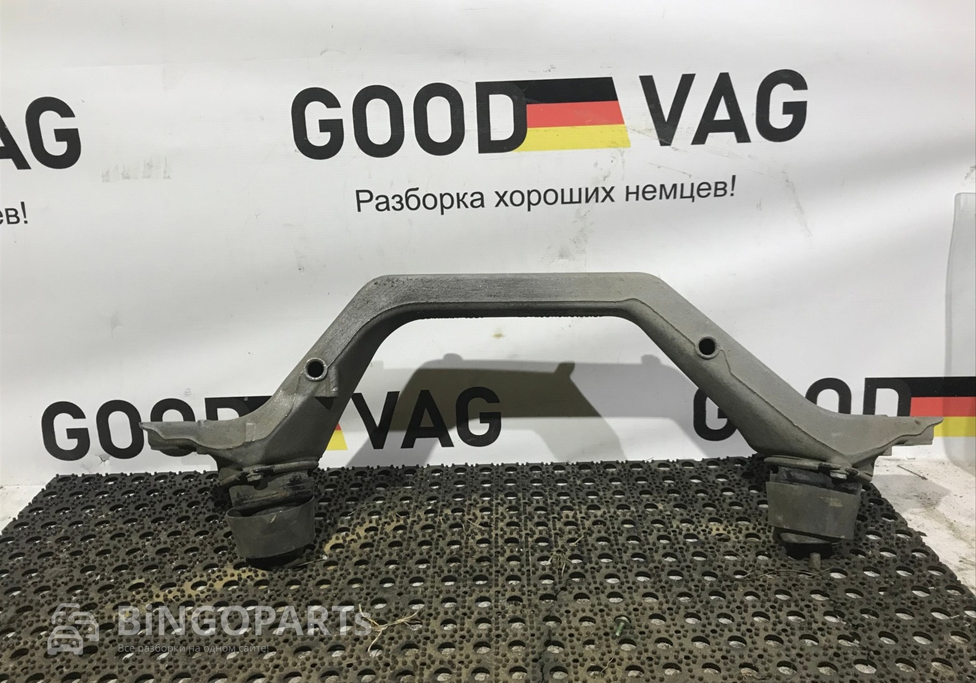 7L0199207A Подрамник для Volkswagen