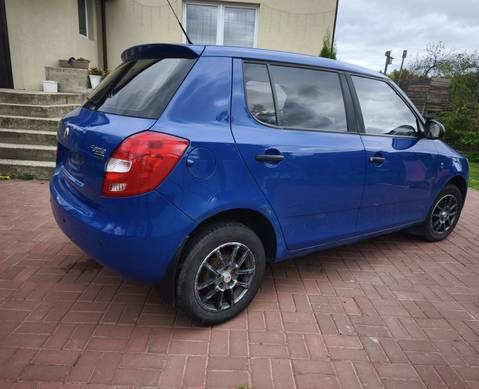 5J6809606C Крыло заднее правое синее для Skoda Fabia II (с 2006 по 2014)