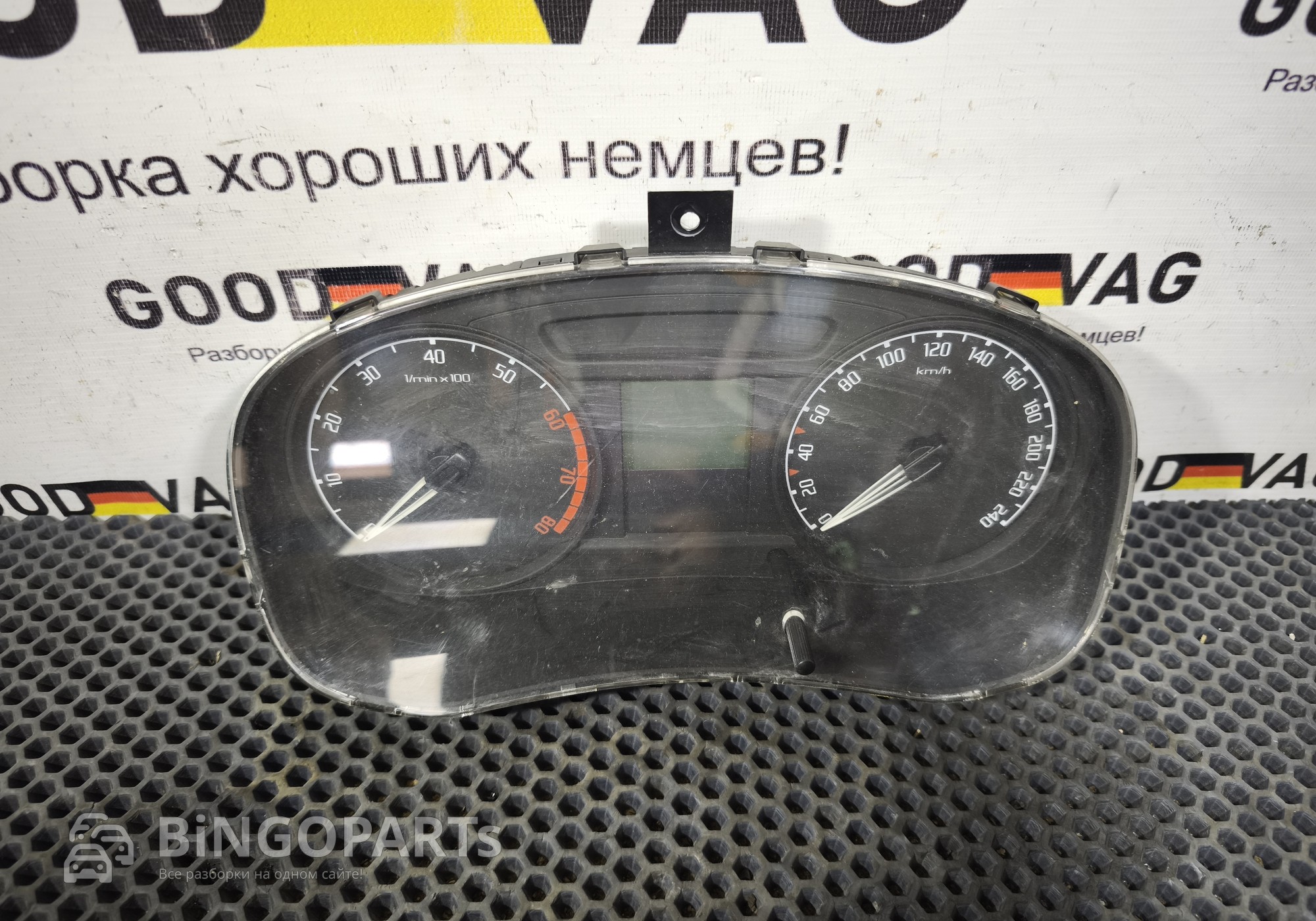 5J0920801B Панель приборов для Skoda Fabia II (с 2006 по 2014)