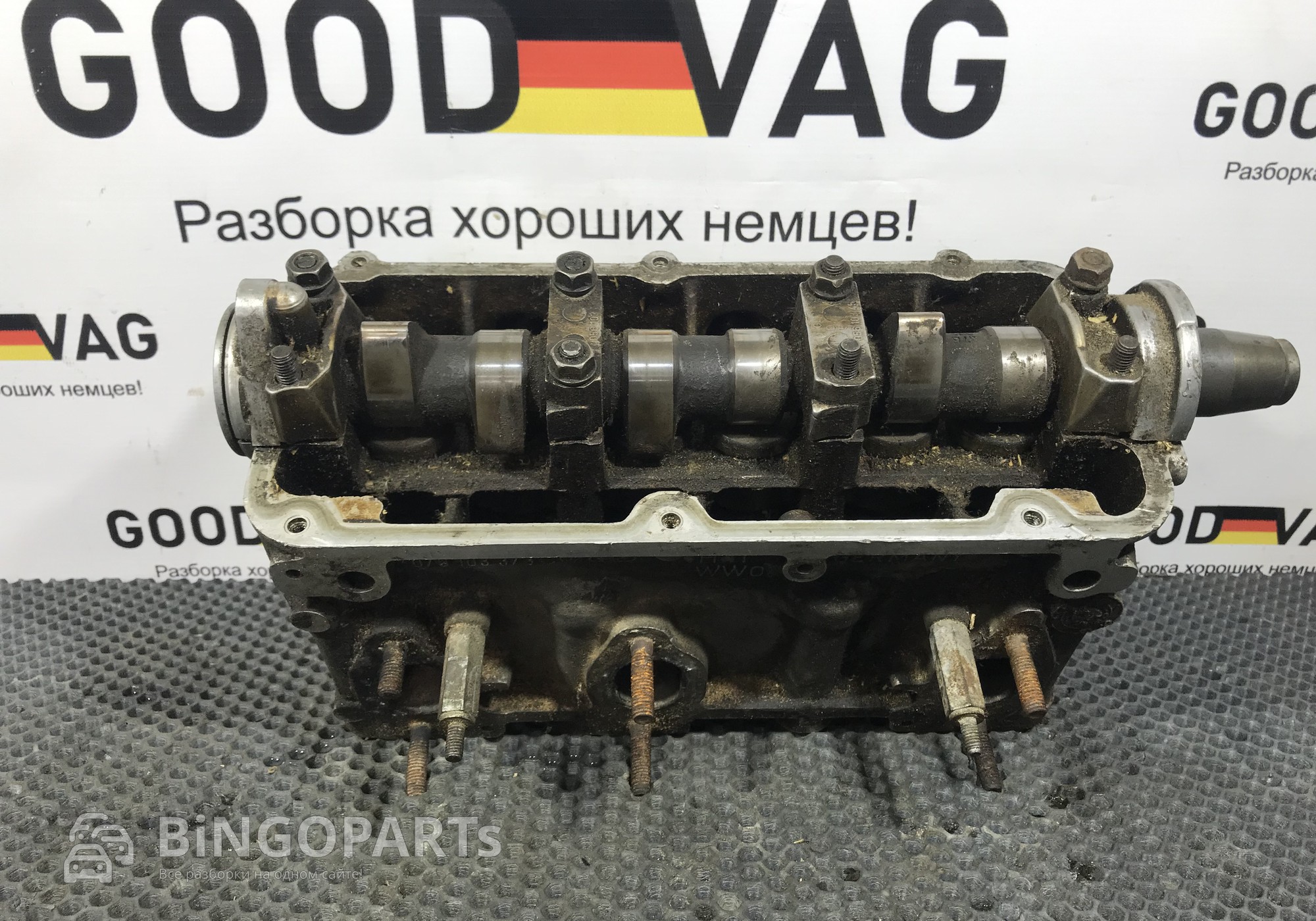 078103373C Головка блока цилиндров левая 2.6 для Audi 100 C4 (с 1990 по 1994)