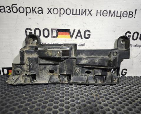 2K0807394 Кронштейн заднего бампера правый для Volkswagen Caddy III (с 2004 по 2015)