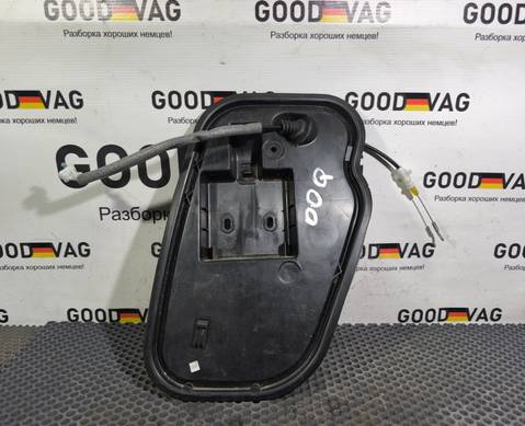 5E0837916C Накладка двери передняя правая для Skoda Octavia III (с 2012)