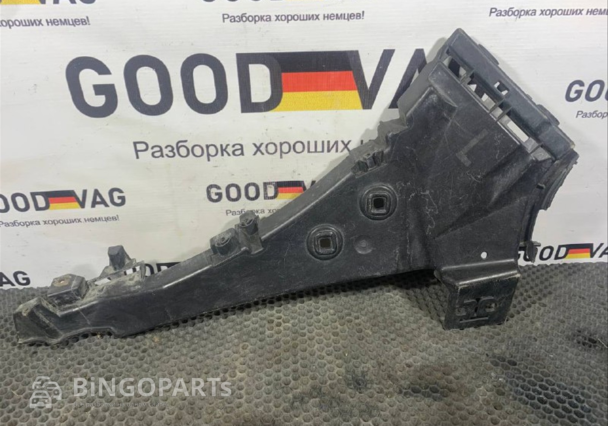 4L0807283B Кронштейн переднего бампера левый для Audi Q7 4L (с 2005 по 2015)