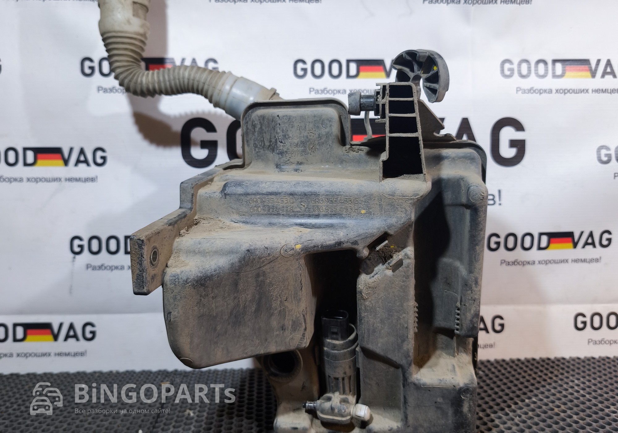 6V0955449B Бачок омывателя