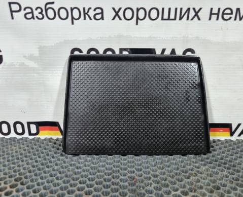 1K0858169 Коврик салона для Volkswagen Passat B6 (с 2005 по 2011)