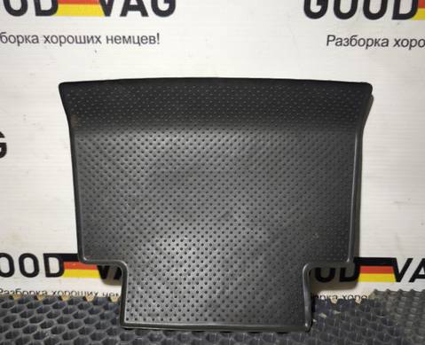 5L0857938A Резиновый коврик бардачка торпедо Ети для Skoda Yeti (с 2009 по 2018)