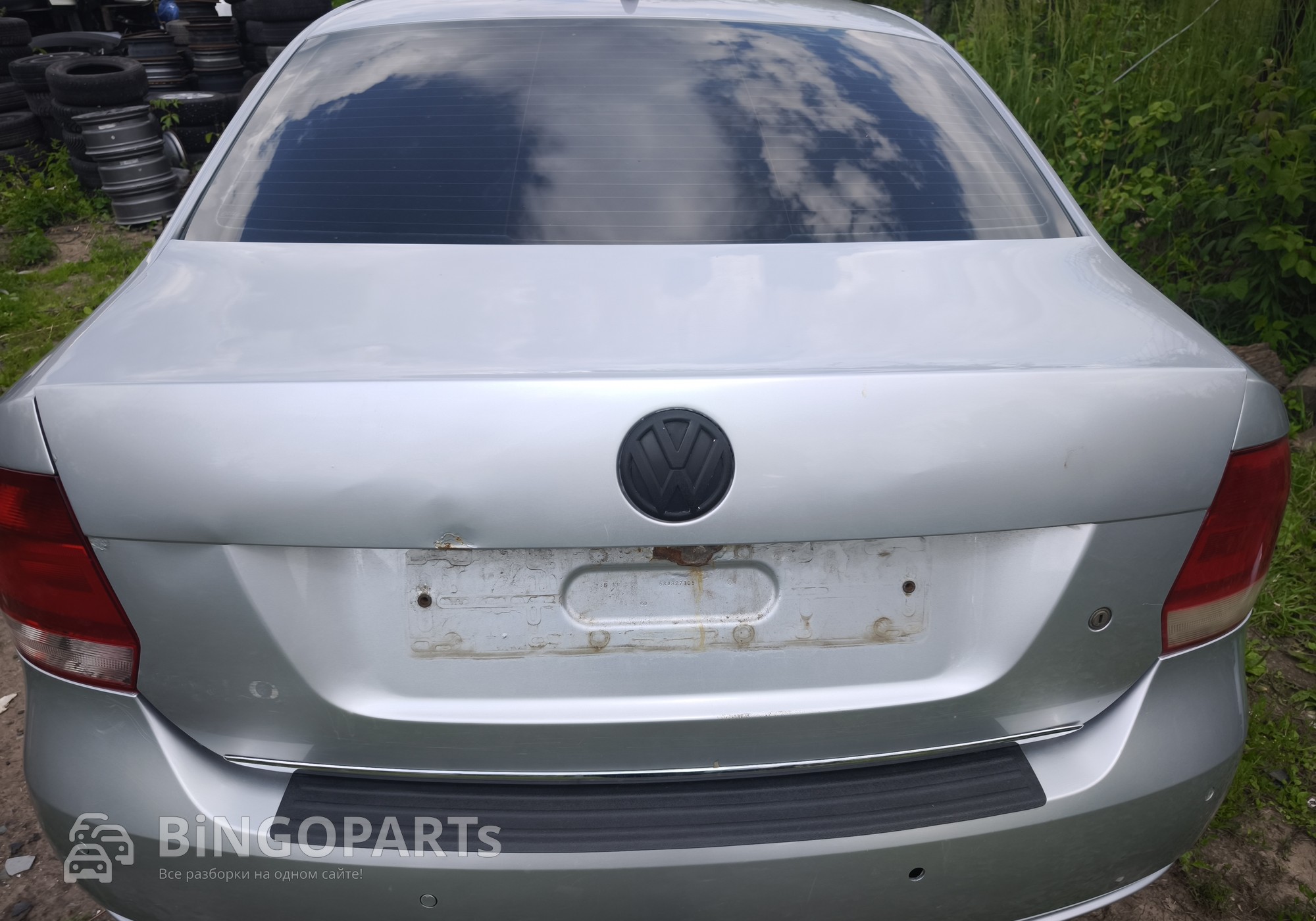 6RU827025A Крышка багажника серебристая для Volkswagen Polo V (с 2009 по 2020)