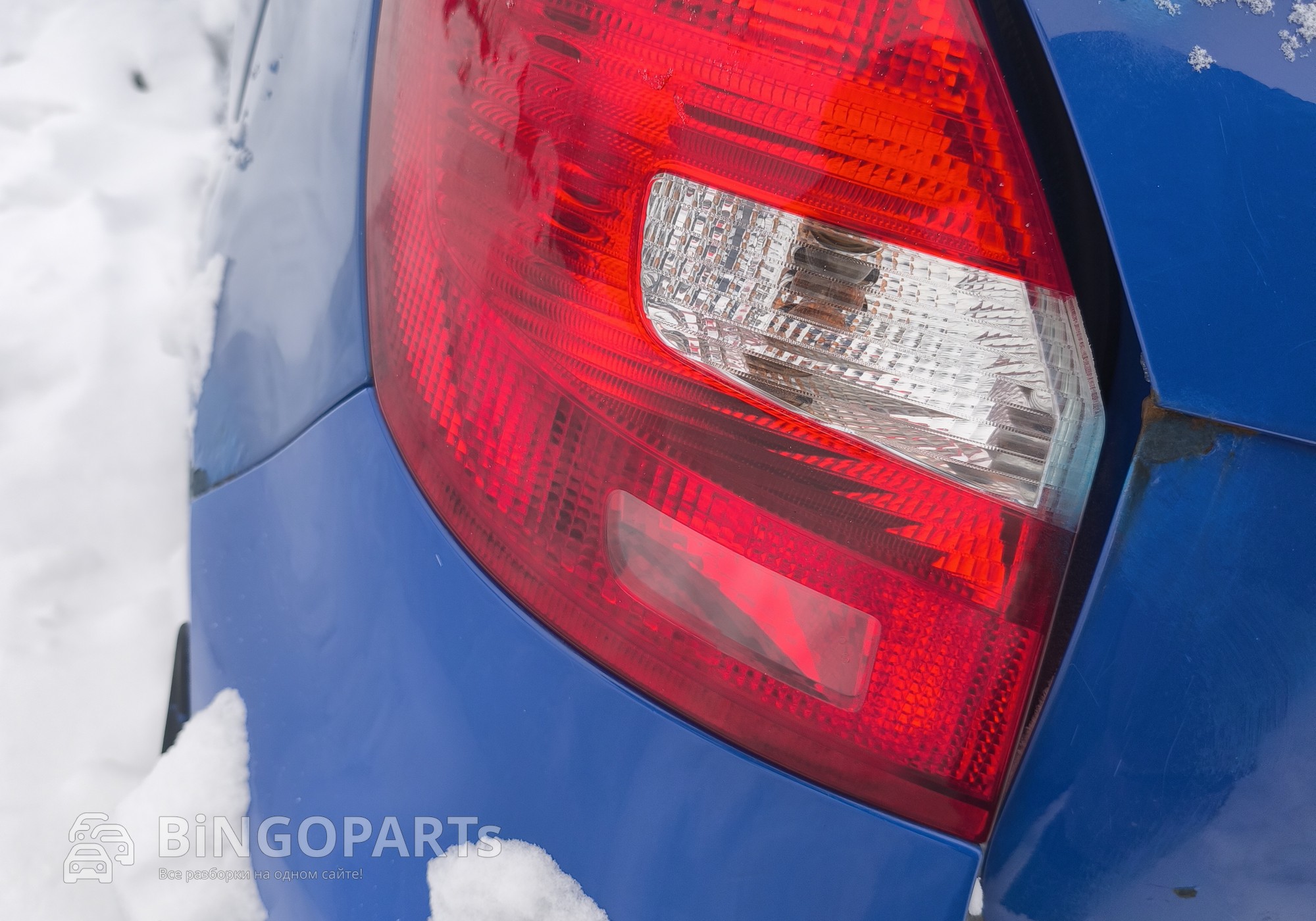 5J6945095 Фонарь задний левый оригинал для Skoda Fabia II (с 2006 по 2014)