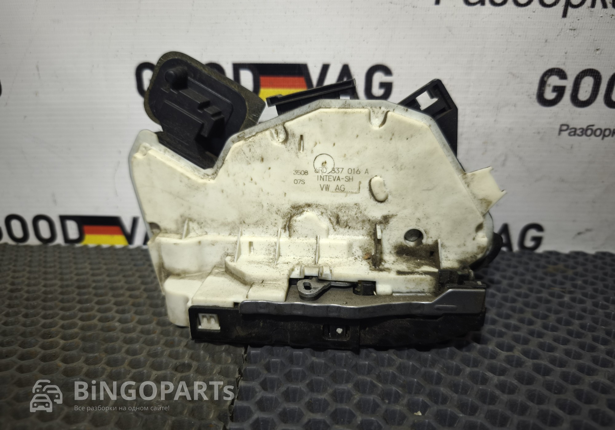 6RD837016A Замок двери передний правый для Volkswagen Polo V (с 2009 по 2020)