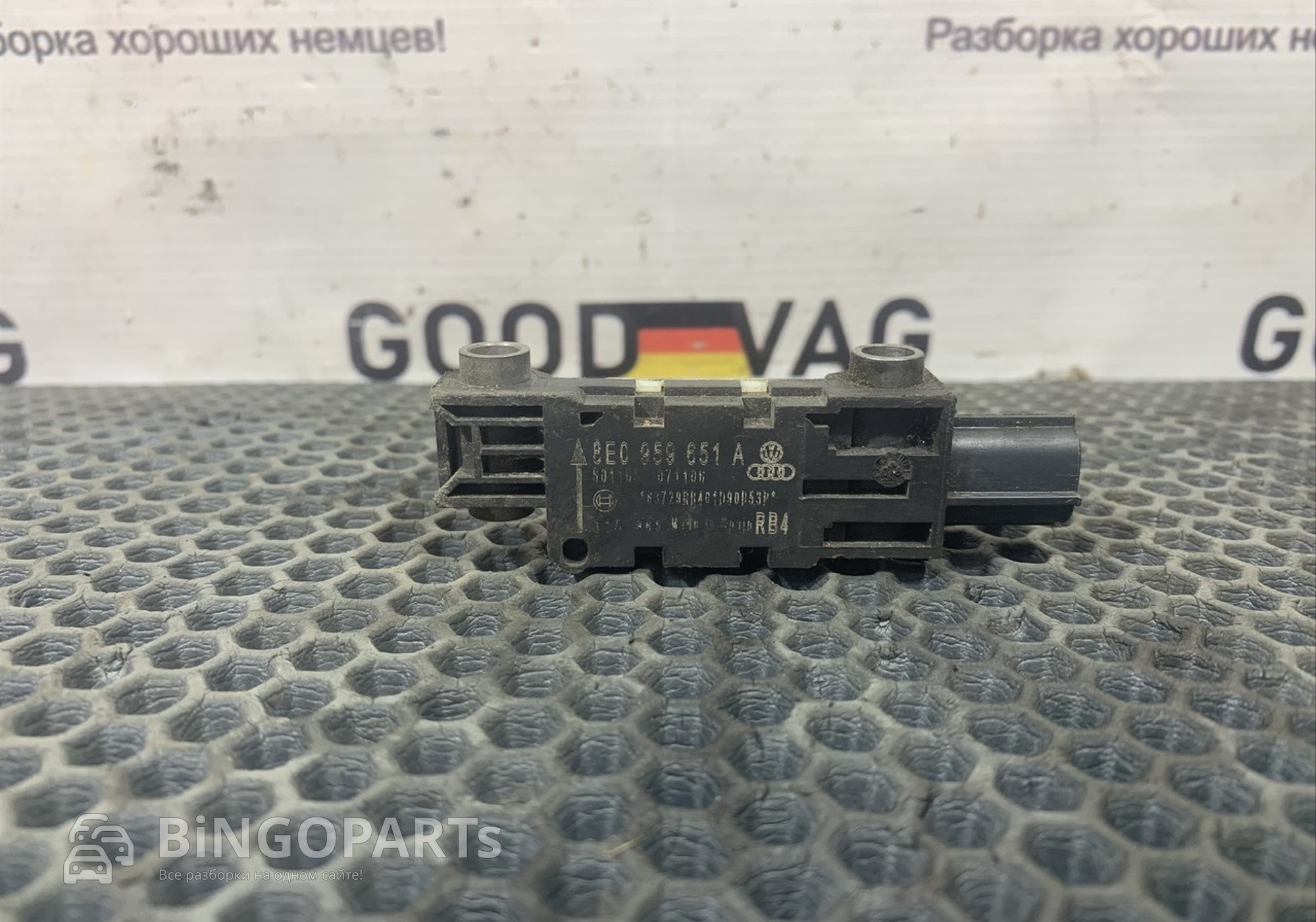 8E0959651A Датчик удара AIRBAG для Audi A4