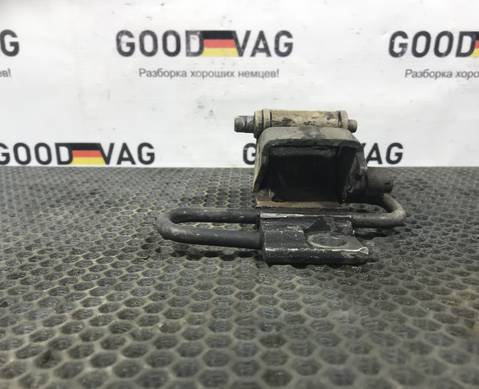 1T0831411C Петля двери передняя левая нижняя для Volkswagen Caddy