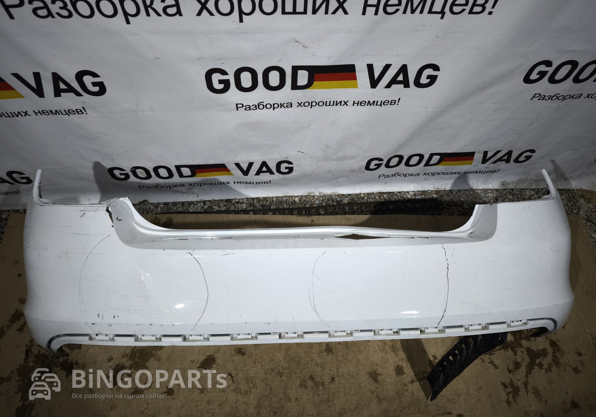 60U807421B Бампер задний белый Рапид 2012-2020 для Skoda Rapid I (с 2012 по 2020)