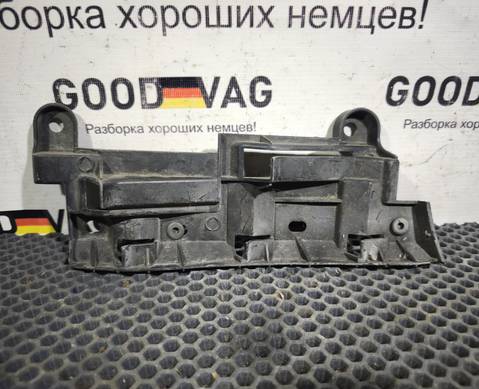 2K0807393 Кронштейн заднего бампера левый для Volkswagen Caddy III (с 2004 по 2015)