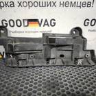 2K0807393 Кронштейн заднего бампера левый для Volkswagen Caddy III (с 2004 по 2015)