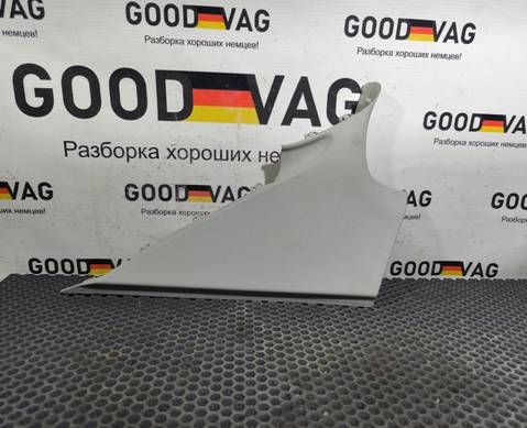 5E5867288 Обшивка стойки задняя правая для Skoda Octavia III (с 2012)