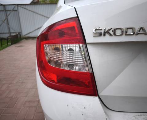 5JH945111 Фонарь задний левый для Skoda Rapid I (с 2012 по 2020)