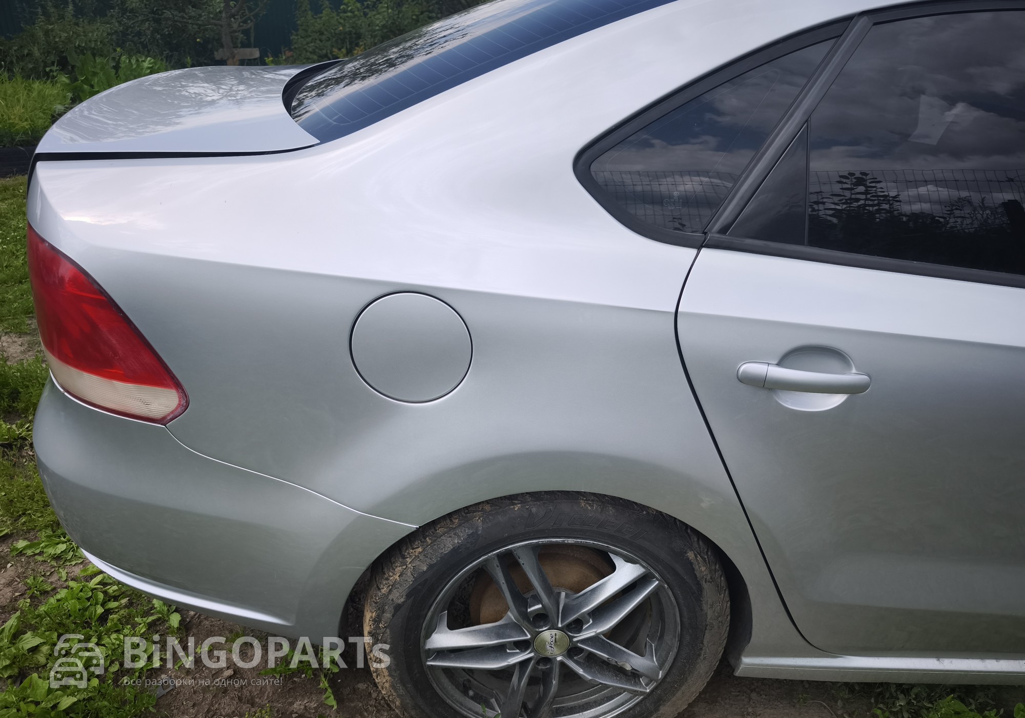 6RU809606B Крыло заднее правое серебристое для Volkswagen Polo V (с 2009 по 2020)