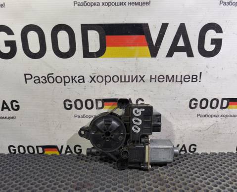 5Q0959811E Моторчик стеклоподъемника задний левый для Skoda Octavia III (с 2012)