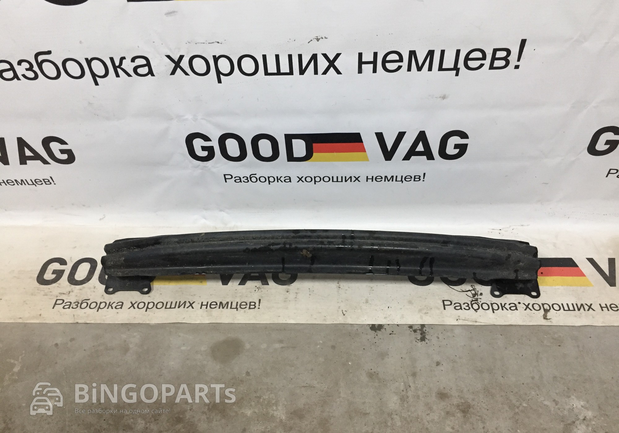 1K0807109C Усилитель переднего бампера для Volkswagen Golf V (с 2003 по 2009)