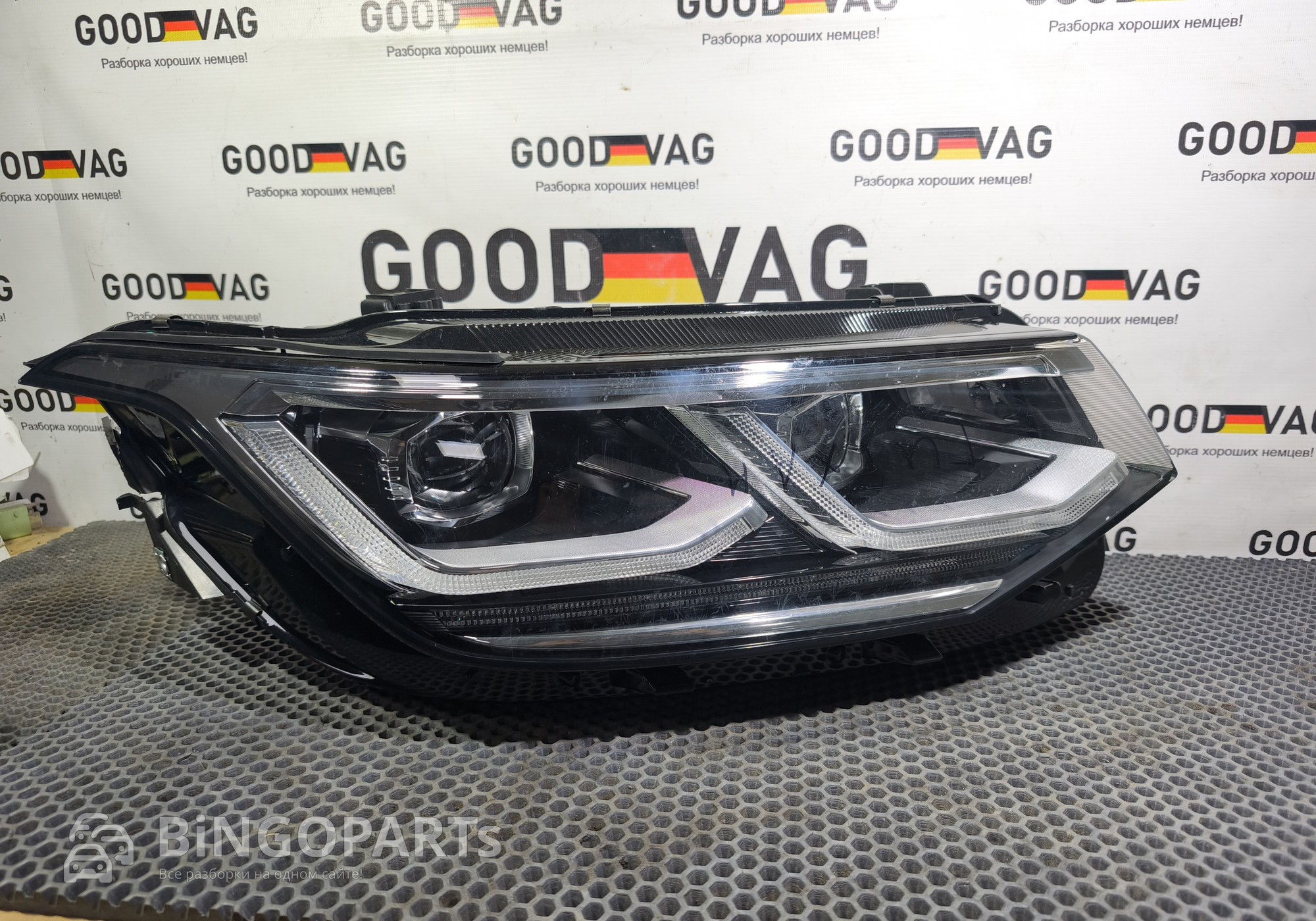 5NN941082 Фара передняя правая для Volkswagen Tiguan II (с 2016)