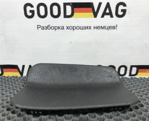5M0867727A Накладка (кузов внутри) для Volkswagen Golf V (с 2003 по 2009)