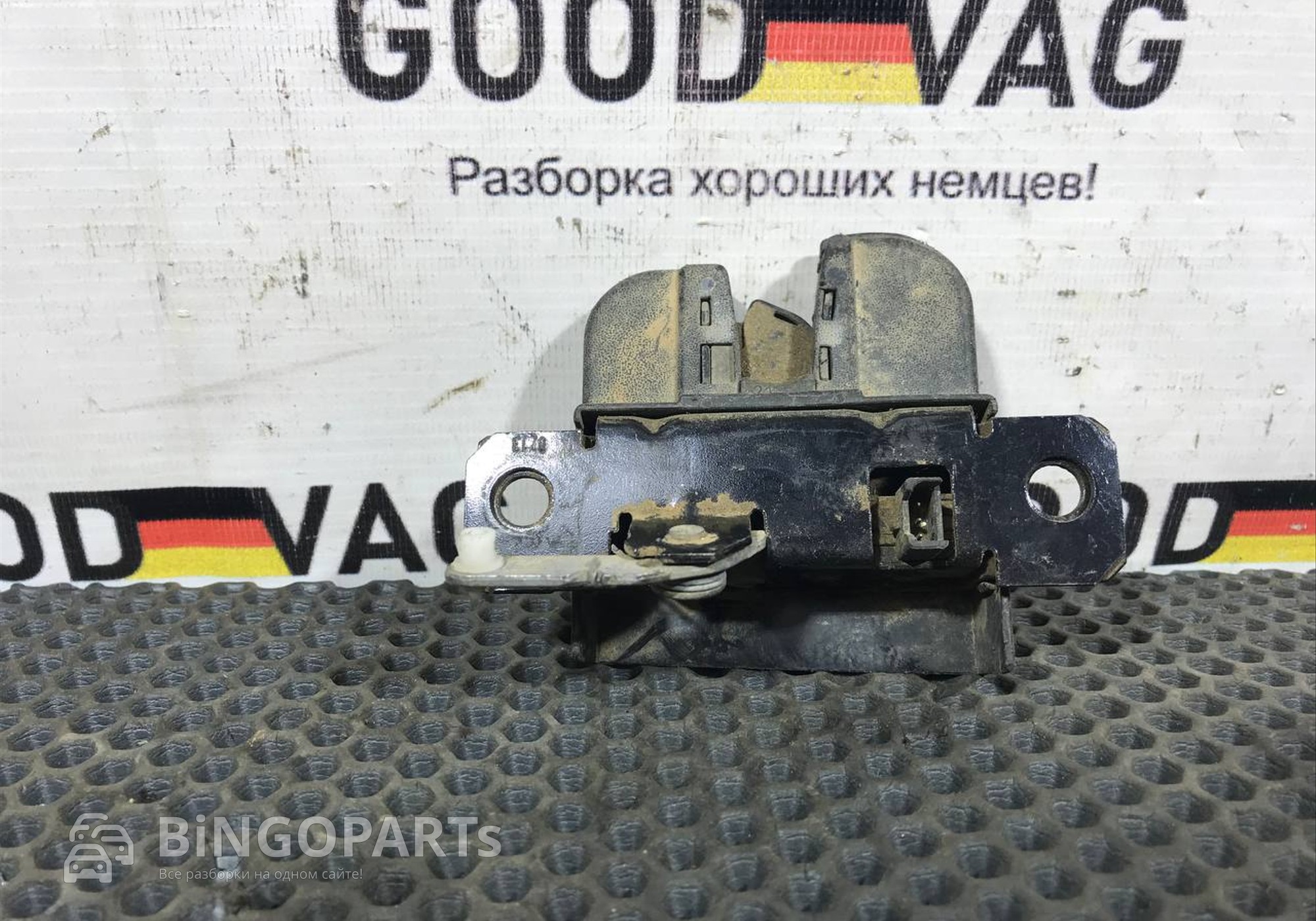 2K0827506E замок багажника для Volkswagen Caddy III (с 2004 по 2015)