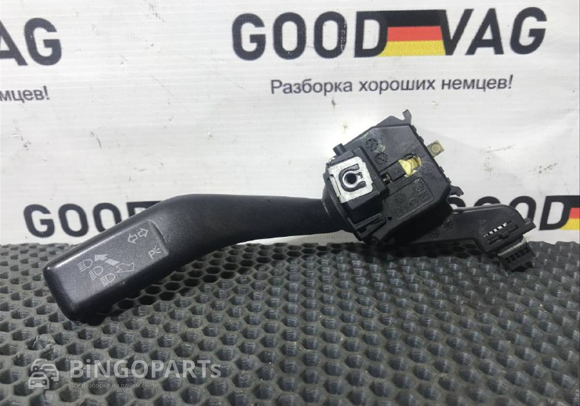 1K0953513E Переключатель подрулевой левый для Seat Toledo